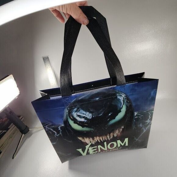 Venom: The Last Dance Glow In The Dark Tote Bag Promo Exclusive Opening Weekend - Picture 5 of 5